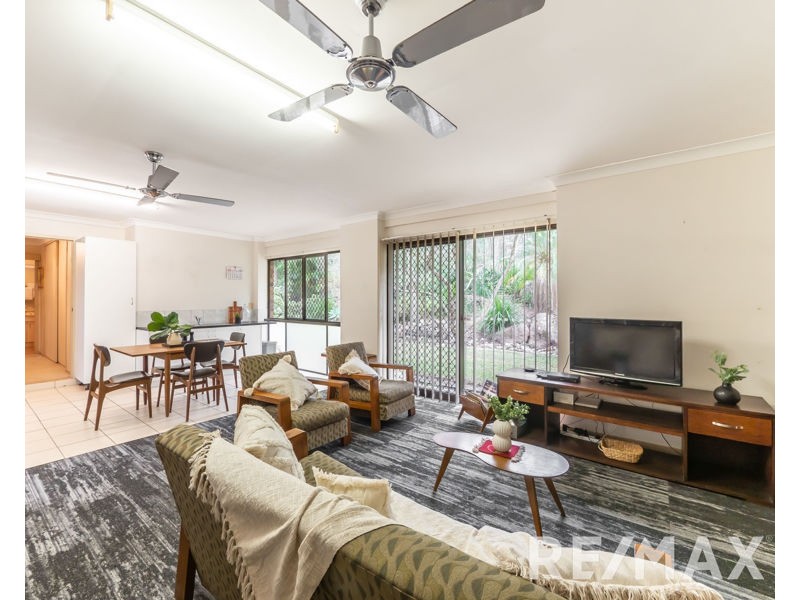 2 Lambert Court, Eatons Hill QLD 4037