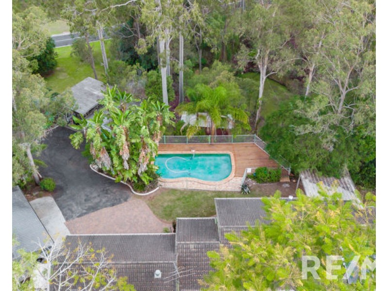 2 Lambert Court, Eatons Hill QLD 4037