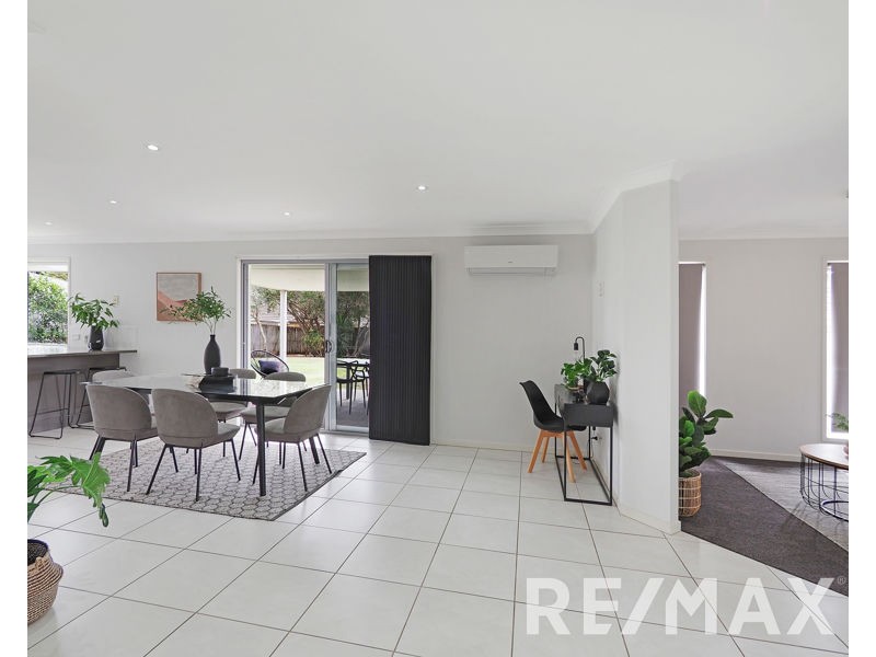 17 Jean Close, Joyner QLD 4500