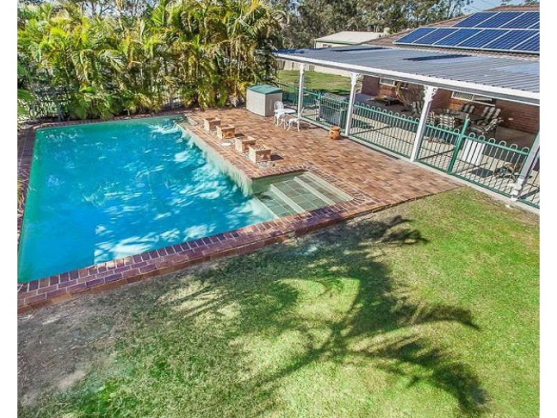 5 Listonia Drive, Albany Creek QLD 4035