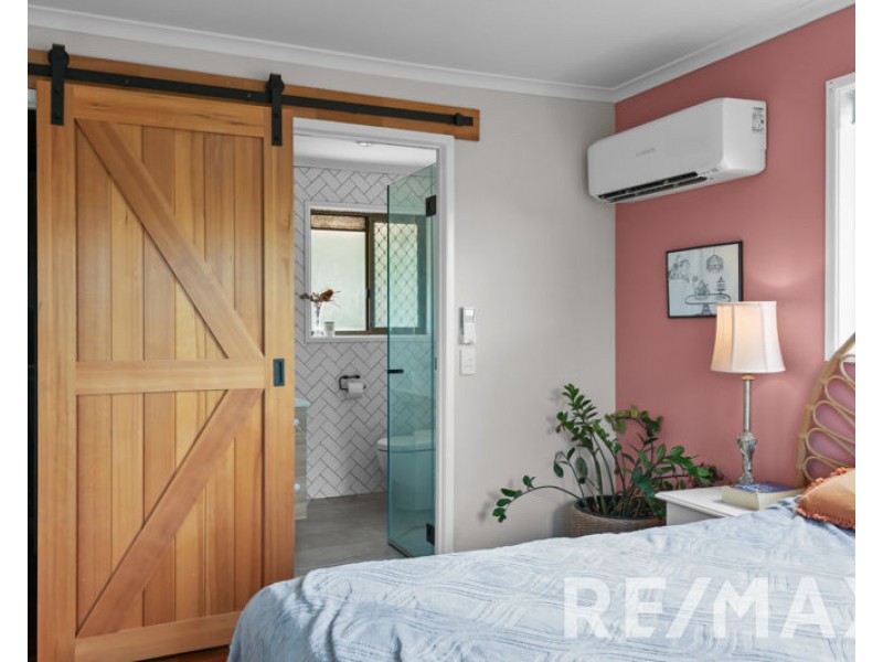 6 Pegasus Avenue, Eatons Hill QLD 4037