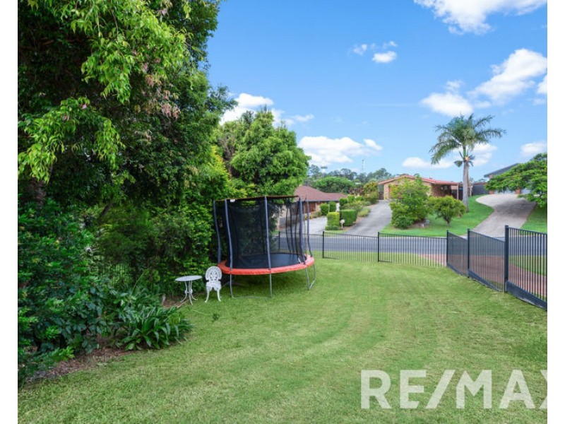 6 Pegasus Avenue, Eatons Hill QLD 4037
