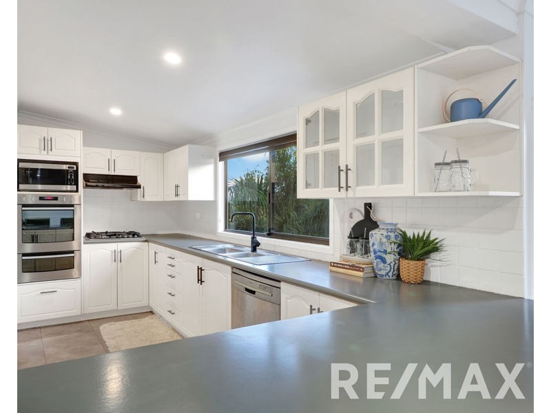 14 Minerva Court, Eatons Hill QLD 4037