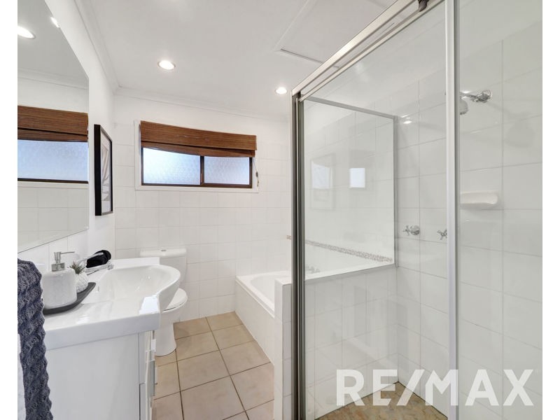 14 Minerva Court, Eatons Hill QLD 4037