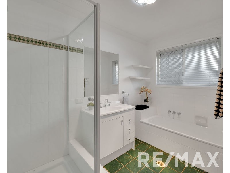 49 Saraband Drive, Eatons Hill QLD 4037