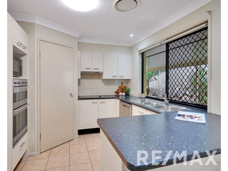 9 Jacqueline Court, Everton Hills QLD 4053