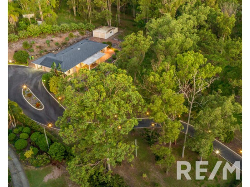4 Tammy Court, Eatons Hill QLD 4037