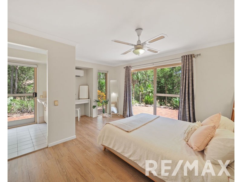 4 Tammy Court, Eatons Hill QLD 4037