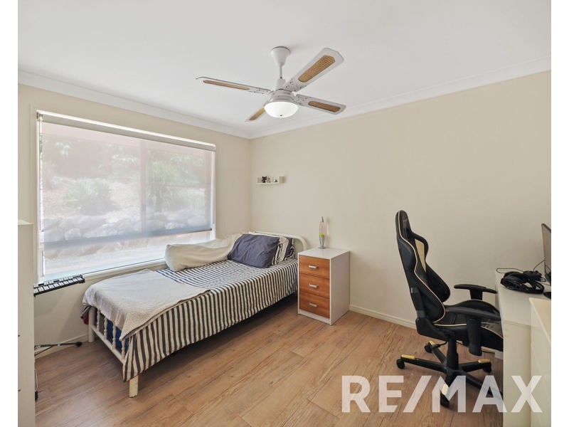 4 Tammy Court, Eatons Hill QLD 4037