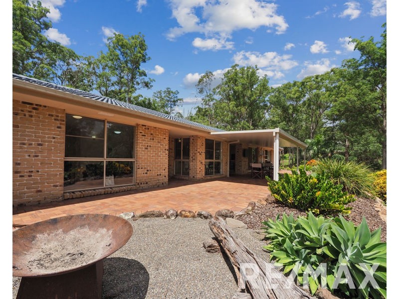4 Tammy Court, Eatons Hill QLD 4037