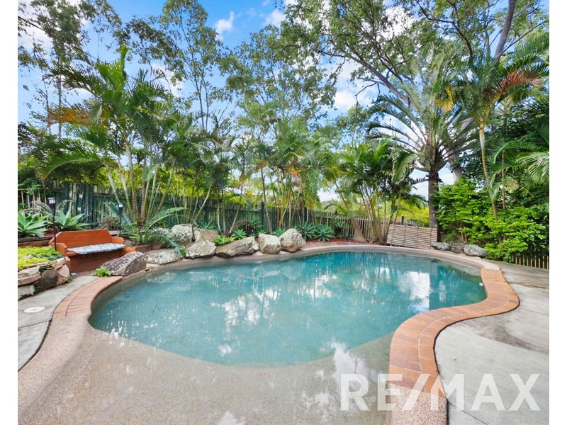 7 Sarah Court, Eatons Hill QLD 4037