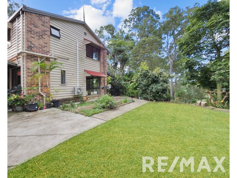 7 Sarah Court, Eatons Hill QLD 4037