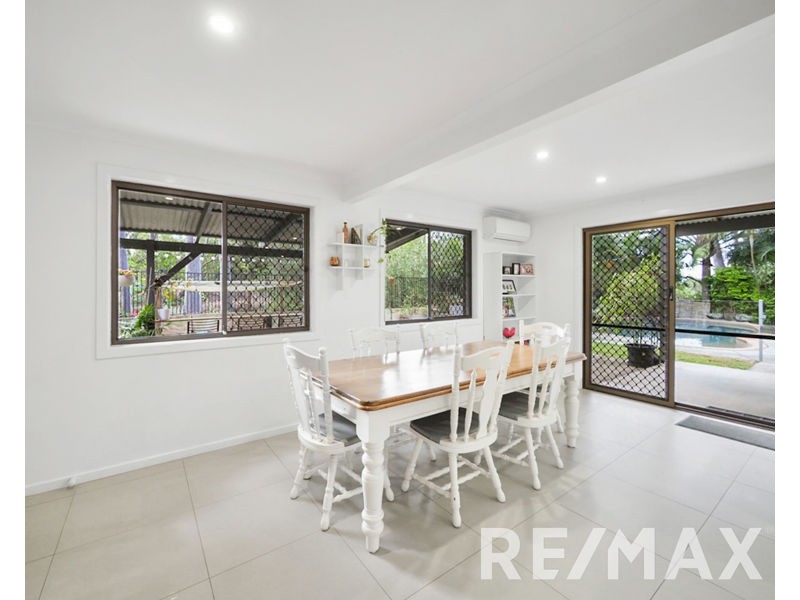 7 Sarah Court, Eatons Hill QLD 4037