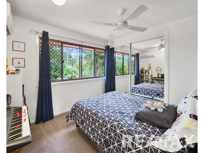 7 Sarah Court, Eatons Hill QLD 4037