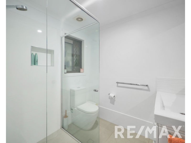 7 Sarah Court, Eatons Hill QLD 4037