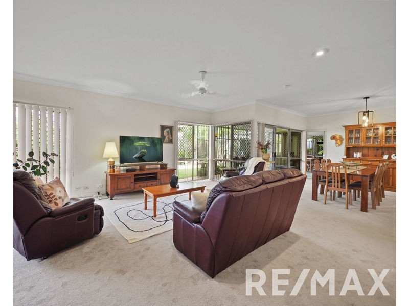 755 South Pine Road, Albany Creek QLD 4035