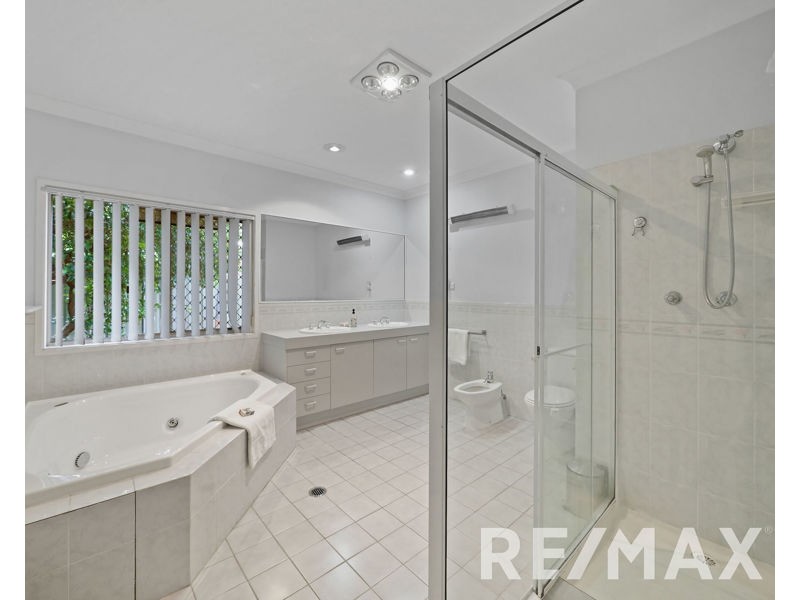 755 South Pine Road, Albany Creek QLD 4035