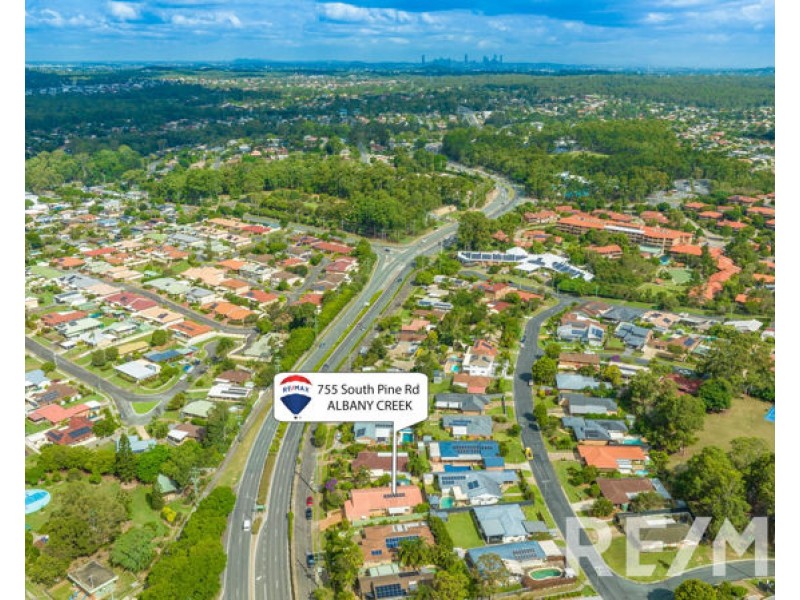 755 South Pine Road, Albany Creek QLD 4035