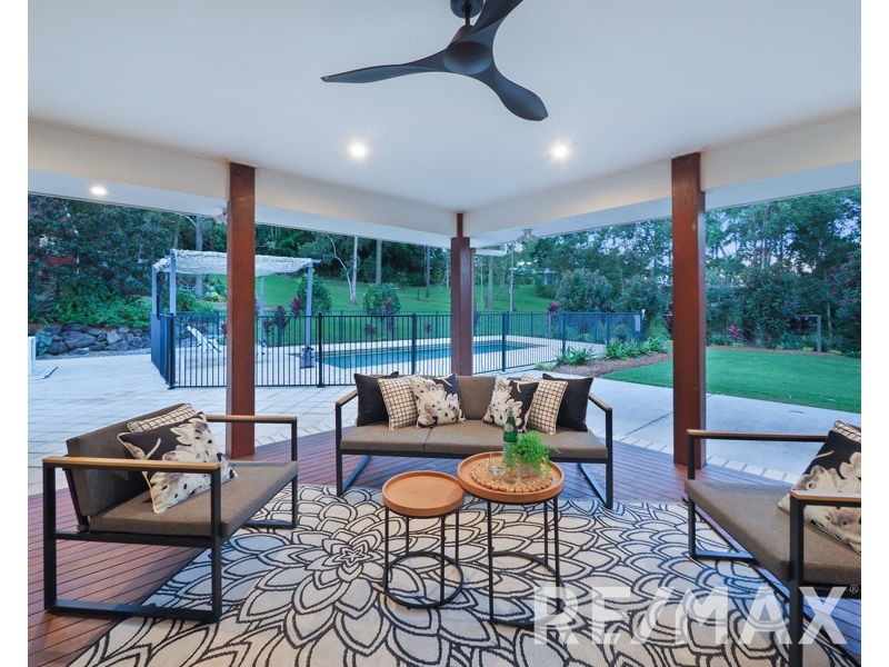 6 Equestrian Court, Highvale QLD 4520