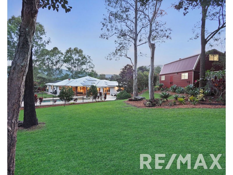 6 Equestrian Court, Highvale QLD 4520