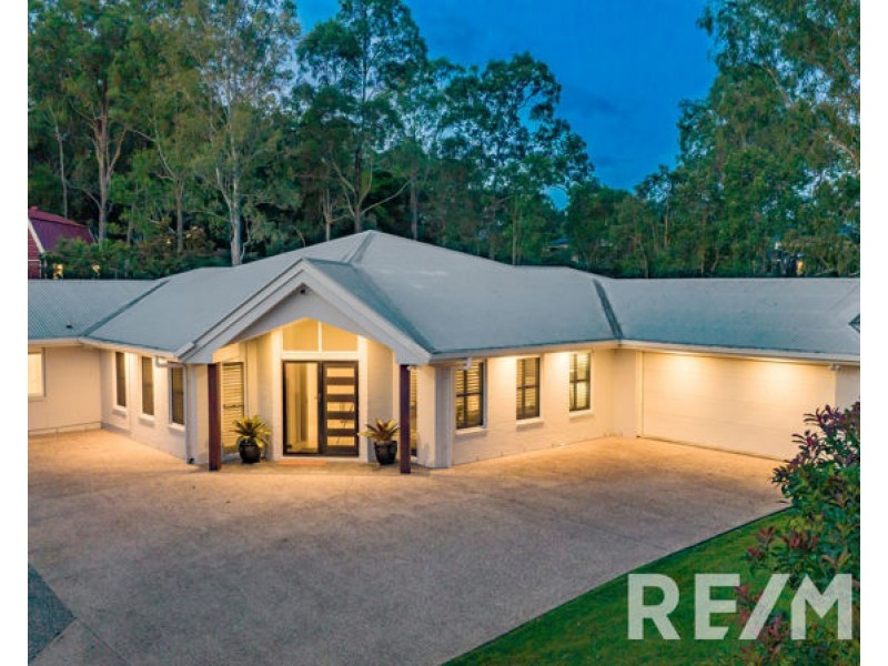 6 Equestrian Court, Highvale QLD 4520
