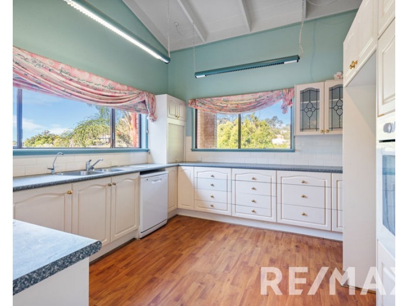 5 Juno Court, Eatons Hill QLD 4037