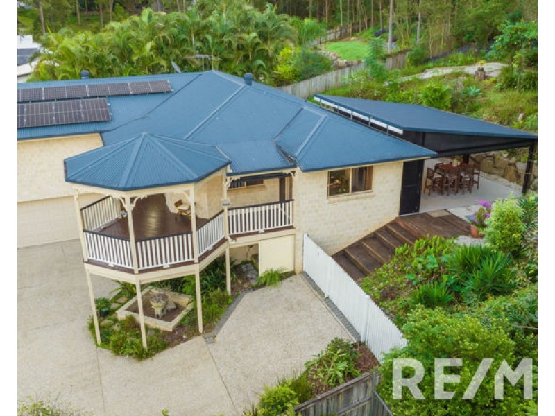 6 Foambark Court, Eatons Hill QLD 4037