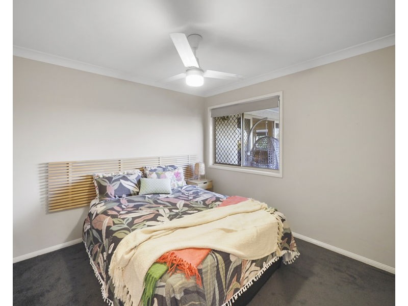 6 Foambark Court, Eatons Hill QLD 4037