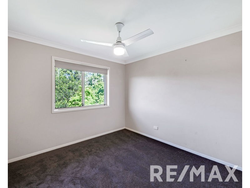 6 Foambark Court, Eatons Hill QLD 4037