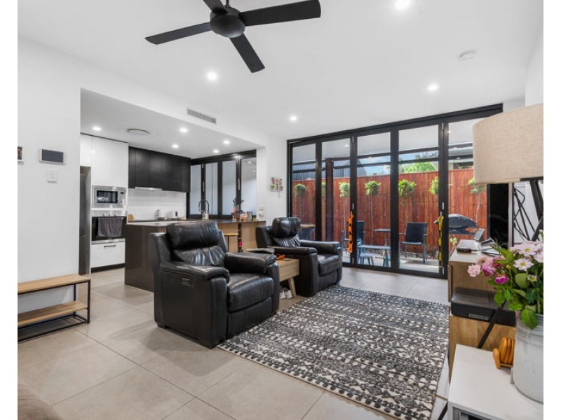 13/60 Leitchs Road South, Albany Creek QLD 4035