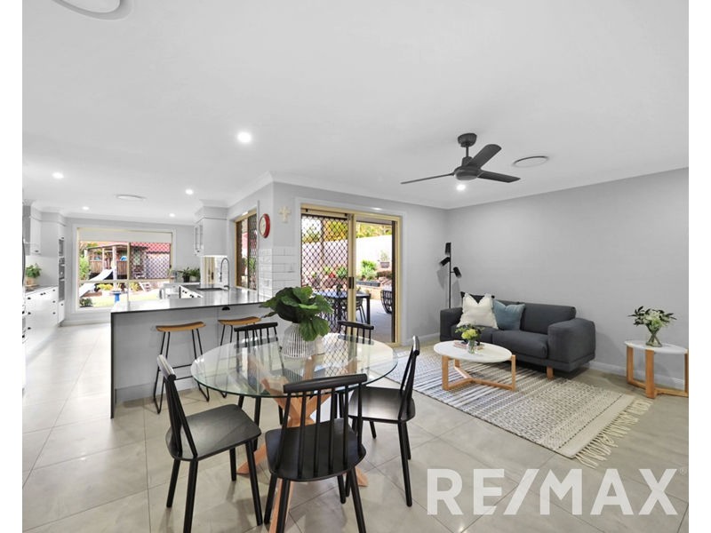 3 Coogee Place, Albany Creek QLD 4035