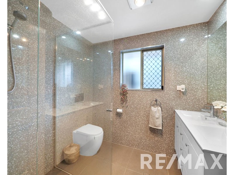 3 Coogee Place, Albany Creek QLD 4035