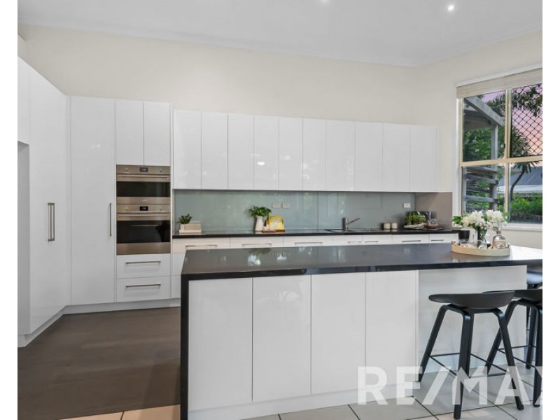 4 Tinaroo Court, Albany Creek QLD 4035