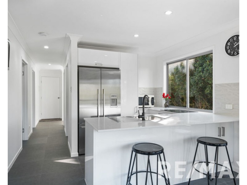 25A Ashleigh Court, Eatons Hill QLD 4037