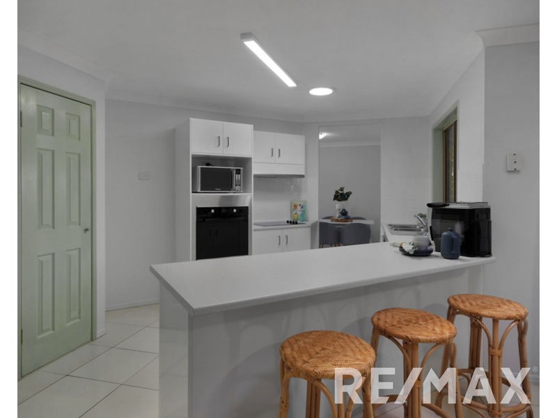 15 Macarthur Drive, Kallangur QLD 4503