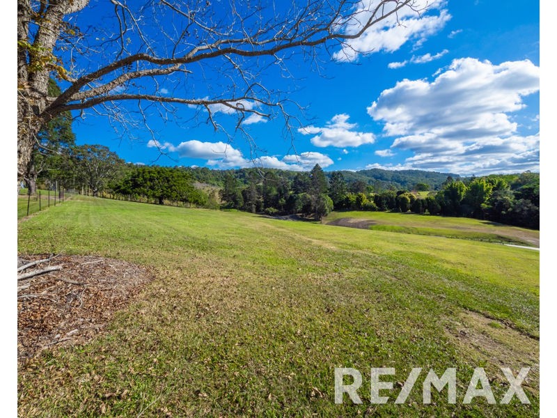 11 Camfin Road, Clear Mountain QLD 4500
