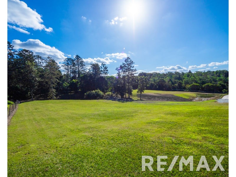 13 Camfin Road, Clear Mountain QLD 4500