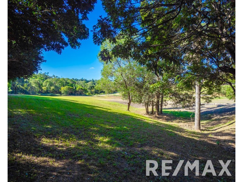 13 Camfin Road, Clear Mountain QLD 4500