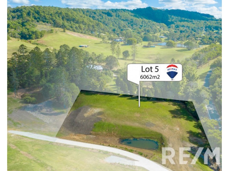 15 Camfin Road, Clear Mountain QLD 4500