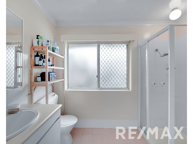 10 Phoenix Court, Eatons Hill QLD 4037