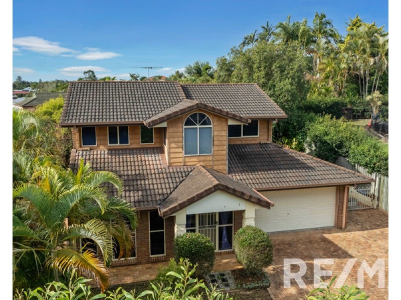 10 Phoenix Court, Eatons Hill QLD 4037