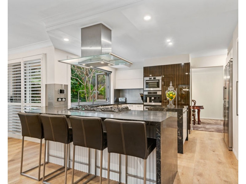 52 Snow Wood Drive, Eatons Hill QLD 4037