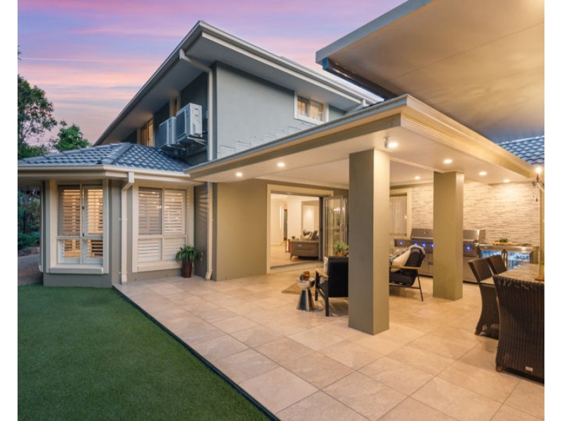 52 Snow Wood Drive, Eatons Hill QLD 4037