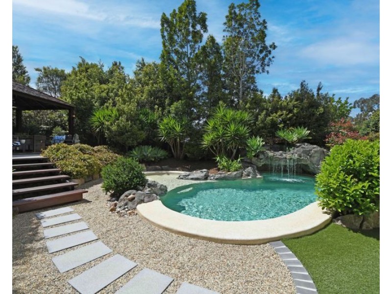 52 Snow Wood Drive, Eatons Hill QLD 4037