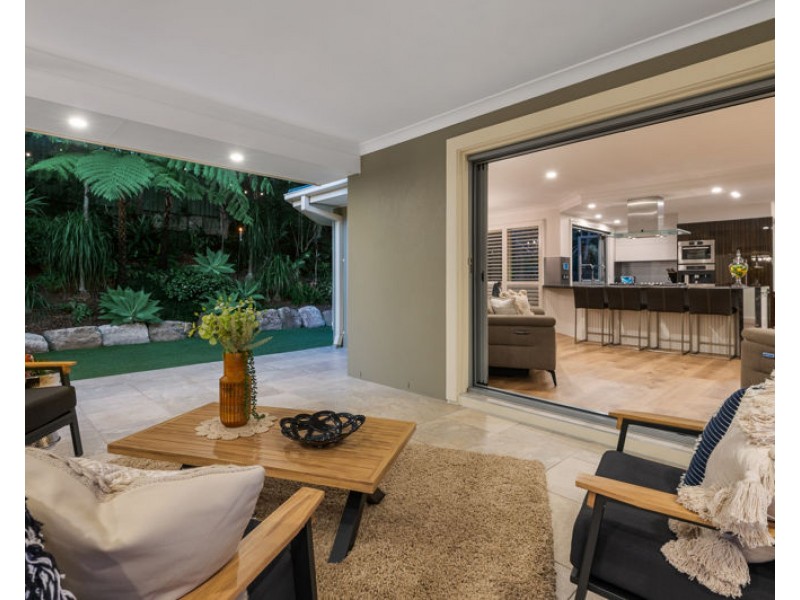 52 Snow Wood Drive, Eatons Hill QLD 4037