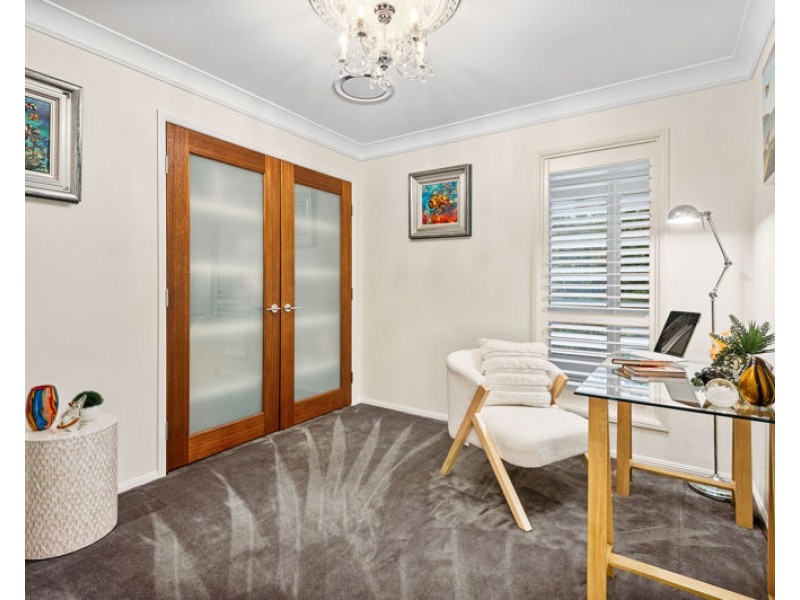 52 Snow Wood Drive, Eatons Hill QLD 4037