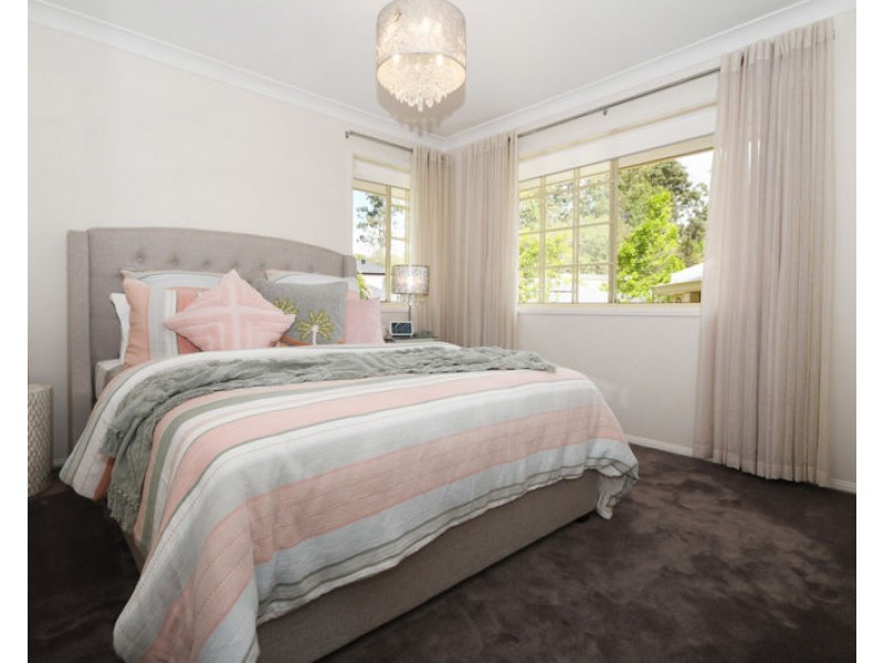 52 Snow Wood Drive, Eatons Hill QLD 4037