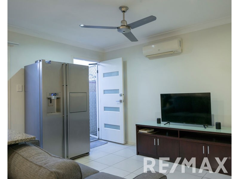 2/16 Rebecca Cr, Joyner QLD 4500
