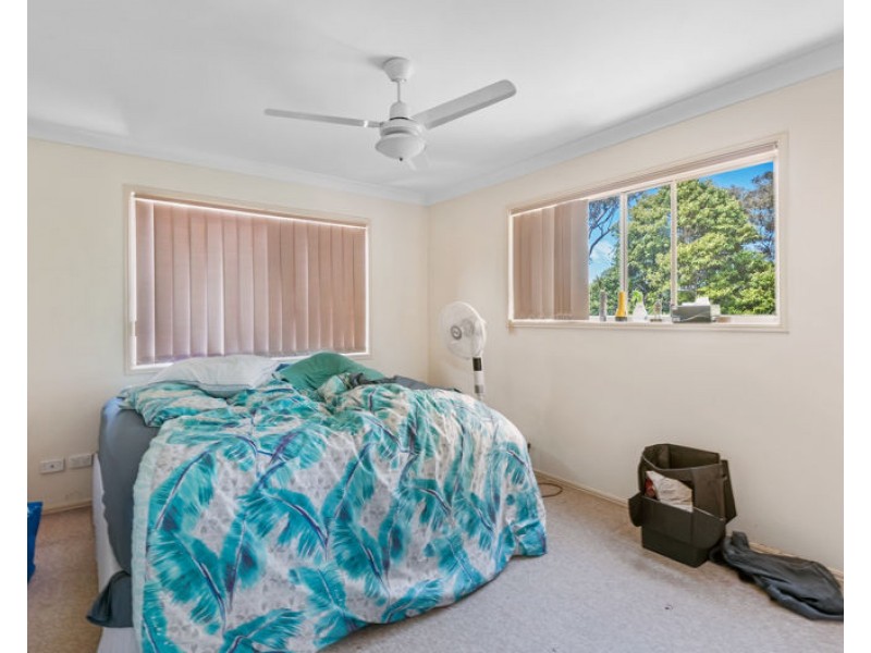 25/12 Crosby Avenue, Arana Hills QLD 4054