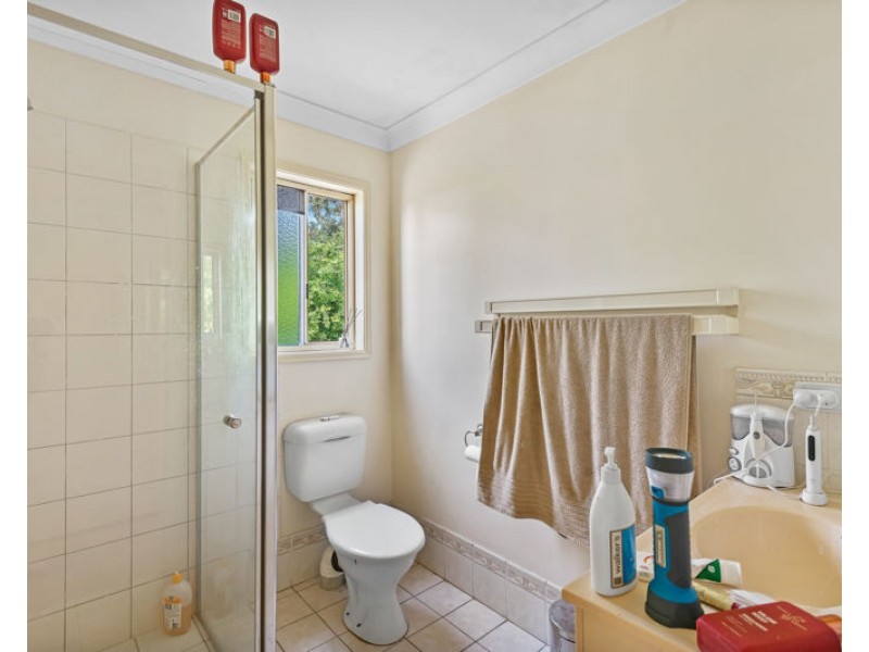 25/12 Crosby Avenue, Arana Hills QLD 4054